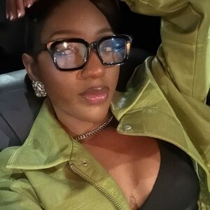 Meet your Posher, Amari